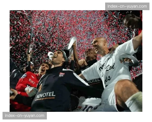 洛里昂vs巴黎FC战术分析：主动进攻哲学对阵极致实用主义